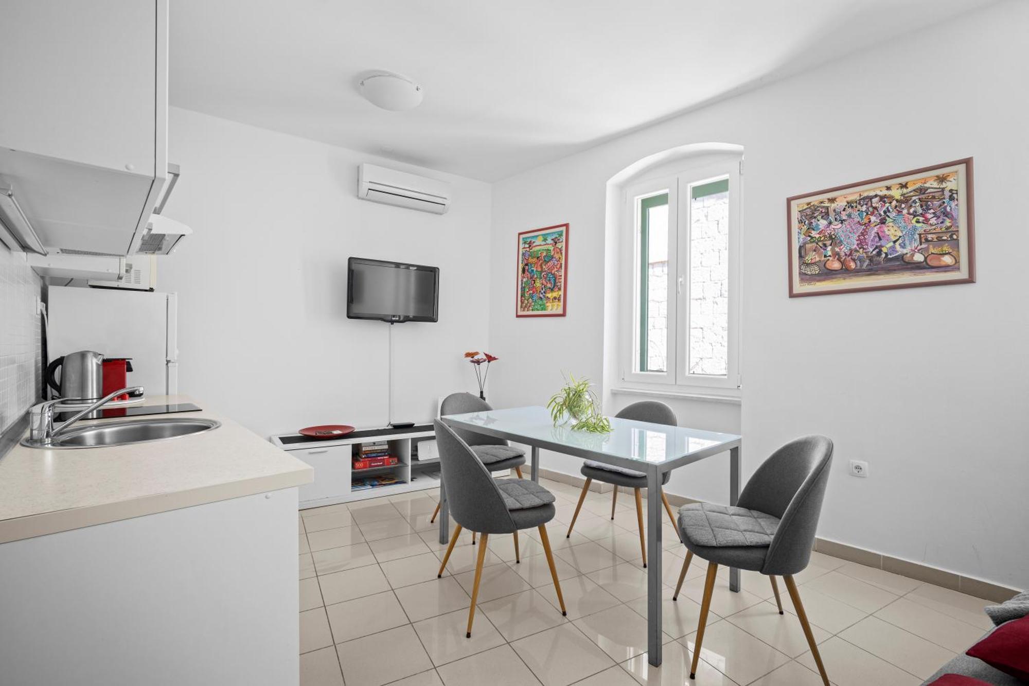 Apartment Bose Split Luaran gambar